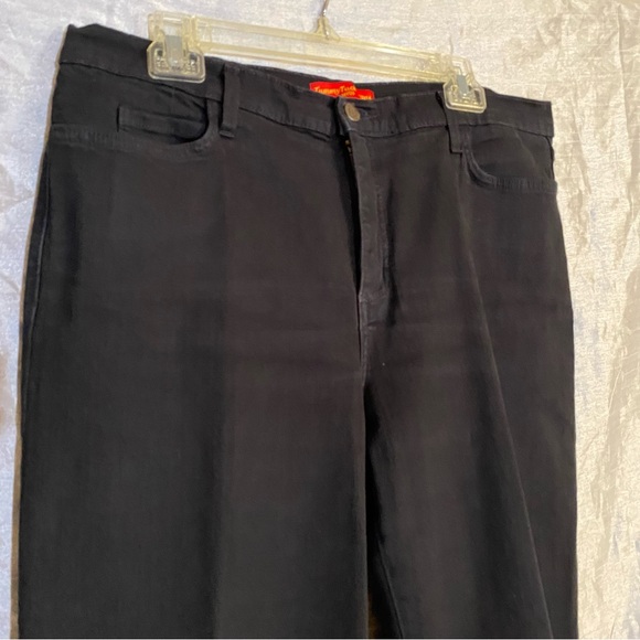 NYDJ tummy tuck jeans SZ 14, GUC, wide leg, stretch, heavy weight - Picture 8 of 14